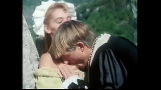 Eigensinnige Séil vun Hamlet ' s Papp motivéiert, Prince of Denmarke ze entthronen, de Usurpator a kinslayer