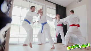 Luna Luz e Ashley Vermello intercambio e fai os seus galos para ter un gusto deles