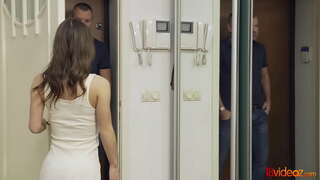 18videoz - Ela vai adorar cada momento