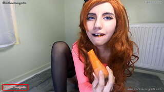 ���ාවා පිස්සු හැදිලද ඇගේ කැරට් පසුව එය අනුභව