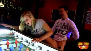 Agata.Publiczny.Anal.seks.W.pokoju.gier wideo.TeenAmite2011.FullHD iyutero.com