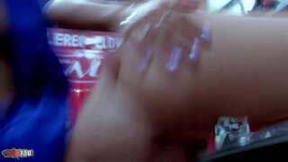 שיין אַסיאַן מיידל פאַקט און אַנאַל