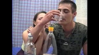 Russiese tiener sofasex