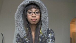 Srčkan asian teen footjob