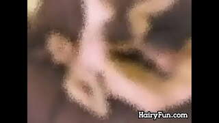 Behaarte Junge Mädchen Wird Geleckt Und Gefickt