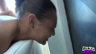 LizzyvsGutterbrain-טריילר-lizzyxxx