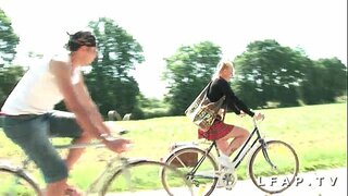 Hoben i banda studiante grandi ku ta tuma sodomisee et pais den dòbel p