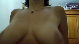 Менің әпкем ұнайды сосать және ол ебется