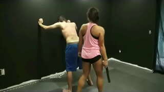 Sí fuipeanna skinny guy