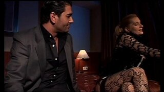 Eva Falk suka terlalu banyak untuk Fuck