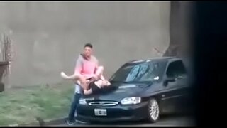 Трахаюсь на улицата