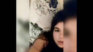 Mujer jugando bromas squirting