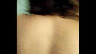 Su marido le pega y me busca a mi