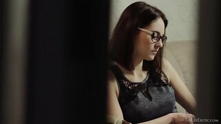 Tina M zelatatzen Sade Mare