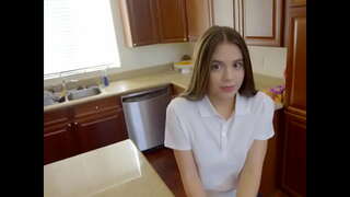 Schoolgirl mao ang Giiyot ug Moabut Sa