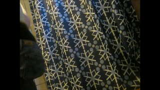 Тэр сайхан илжиг миний хадам ээж. Би хүсэж татахуйц биш харин орхиж.