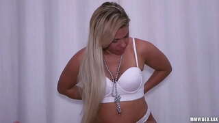 Büyük Kedi Brezilyalı gets müthiş yüz cumshot