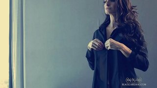 Silvia Saige &amp;amp; Fredfyldte Sirene have hot sex