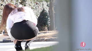 À�Veľký Zadok] vyzýva Ona zvádza lewdly s ňou šľahačkou stehná vykukujúce z jej podväzkový pás. [bunc 001]